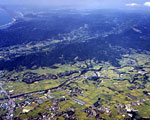 （航空写真）鴨川市より館山方面／（クリックすると写真が拡大します）