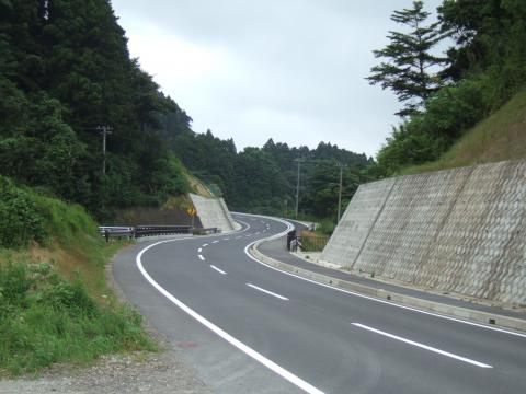 一般国道410号川谷工区改良済み箇所の現況写真(平成25年撮影その2)