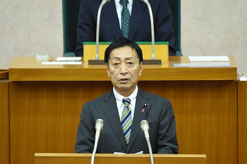 瀧田敏幸議長の写真