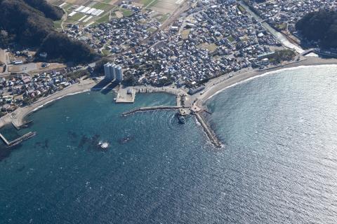 勝山漁港竜島地区写真