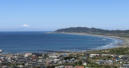 展望台から見る海の景色の写真