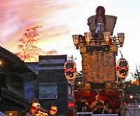 佐倉の秋祭りの山車の画像