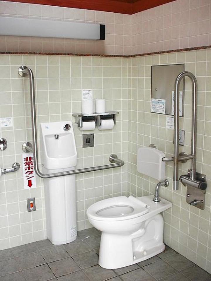 UDトイレ実例集16袖ケ浦公園(袖ケ浦市)／千葉県