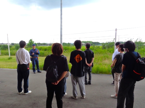 電気工事科見学の様子
