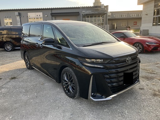 いすゞエルフ1 トヨタヴェルファイアとトヨタスープラ