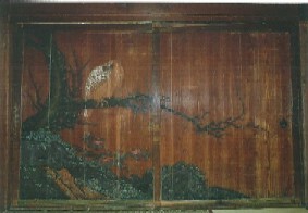 杉戸絵「老梅と鷹図」付獅子図の写真
