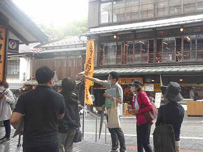 成田山新勝寺参道の案内スポットを巡る実地研修