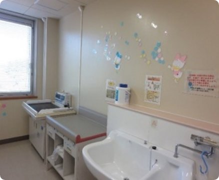 NICUの清拭台の写真