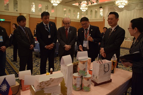 商品紹介の様子