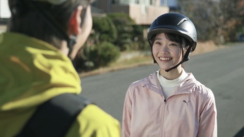 自転車用ヘルメット着用の重要性や着用のポイントをまとめた動画