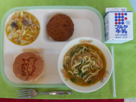 市原冬の食べ物の給食の画像