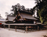 香取神宮の本殿と楼門