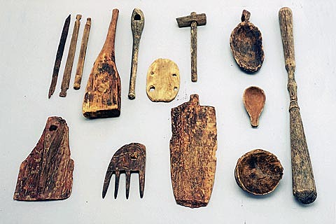 常代遺跡出土の木製品