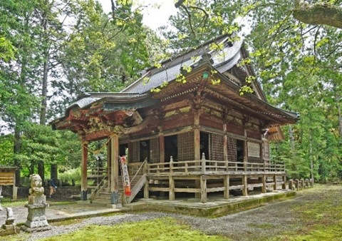 亀山神社社殿