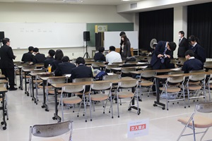 計算技術部門の競技中の写真