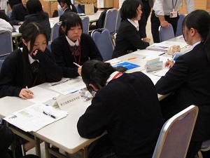 銚子商業高校、銚子高校の協議の様子（協議会の写真）