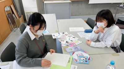 準備委員企画を練り上げる生徒たち