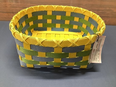 栄特支作品丸かご