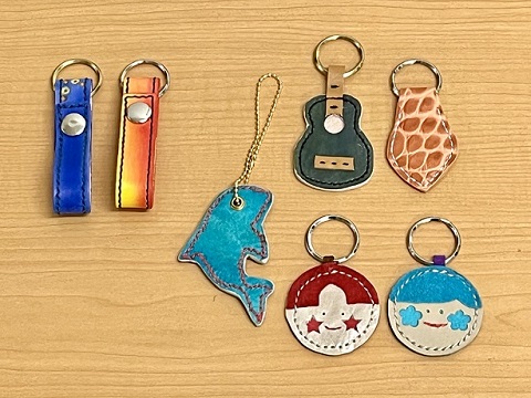 高等部　クリエーションコース　革製品「キーホルダー」の写真