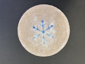 ステンシルグループ　「コルクコースター」の写真