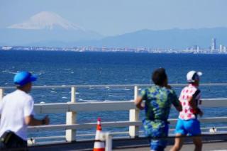 ちばアクアラインマラソン2018アクアブリッジからの富士山