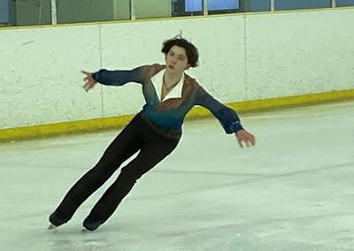 フィギュアスケート少年男子の中田選手の写真