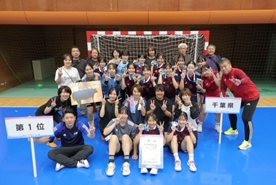ハンドボール少年女子団体の写真