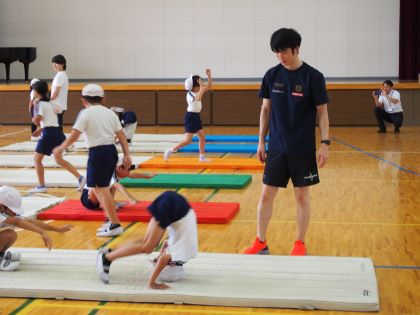 今林さんと前転練習