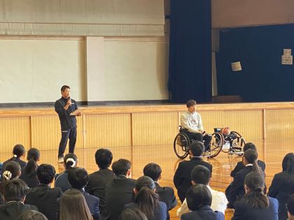 講師紹介の様子