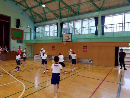 みんなでバスケットボールの試合②