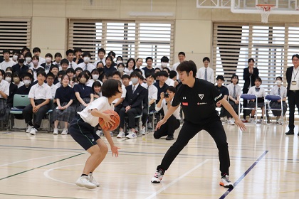 小川選手と生徒の1対1