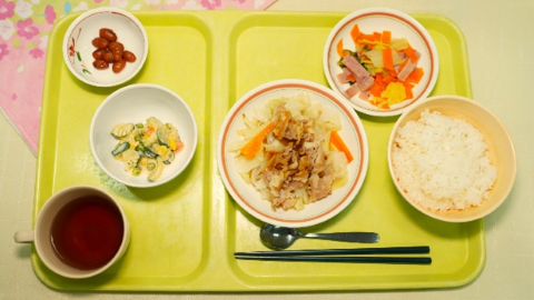 昼食