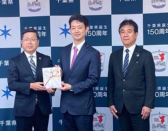 R6サイクルリフレクター贈呈式