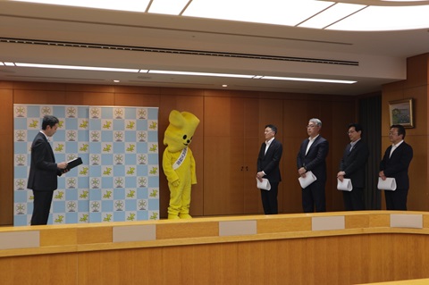 知事からのお礼の言葉の様子
