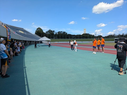 コーチのルノー氏からの挨拶