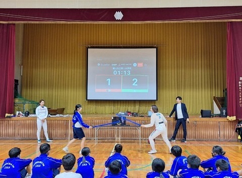 日本代表選手に挑戦するチャレンジマッチ(館山市立第一中学校)