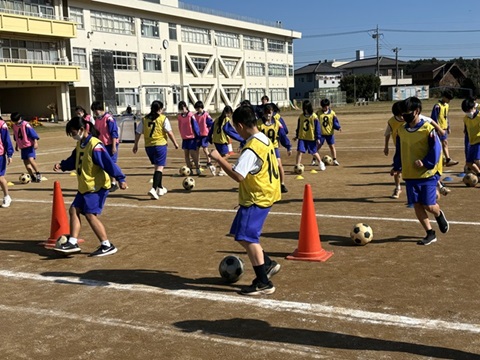 ドリブルパス
