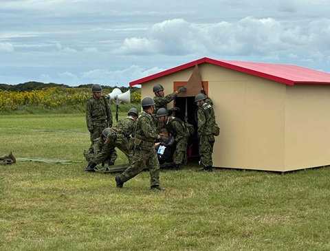倒壊家屋からの救助訓練