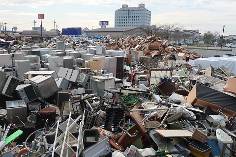 茂原市の大量の災害ゴミの画像