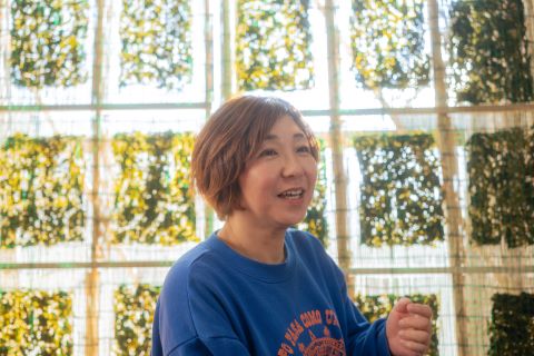 お話をする平野さんの写真