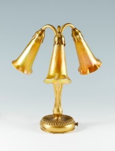 《三輪のリリィの金色ランプ》1901-1925年