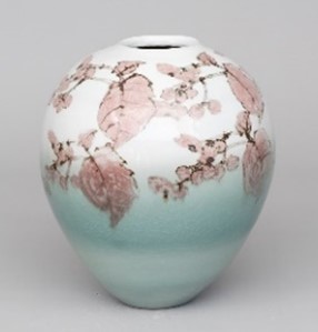 鉄絵銅彩秋海棠文壺の画像