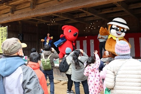 昨年の落花生豆まきの画像