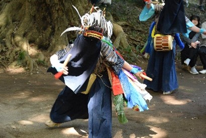 鳥見神社の獅子舞の画像