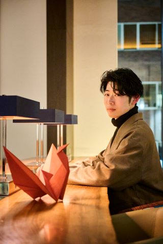 彫刻家　白谷琢磨氏がこちらを向いているプロフィール写真