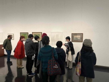 ギャラリートーク風景の画像