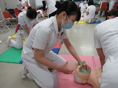 BLS（マスク換気）の画像