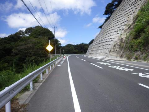 一般国道410号川谷工区改良済み箇所の現況写真(平成30年撮影)