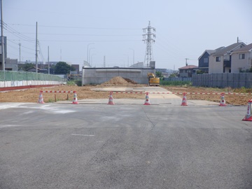 都市計画道路　藤崎茜浜線　鷺沼側の写真　２０２５年７月時点