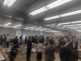 交流会の写真(2枚目)